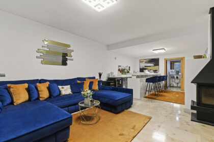 bd5e39096c17584fa12dd82b5cd12472 - 17