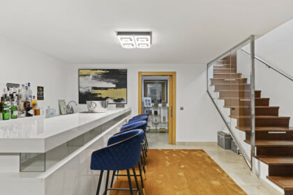 bd5e39096c17584fa12dd82b5cd12472 - 18