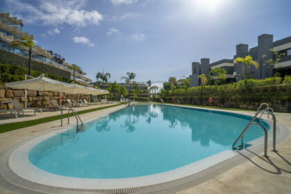 bdc70de6618195d975cb55eaaf45358f - 10