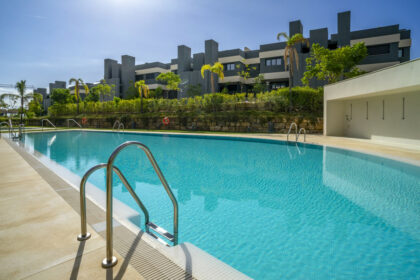 bdc70de6618195d975cb55eaaf45358f - 11