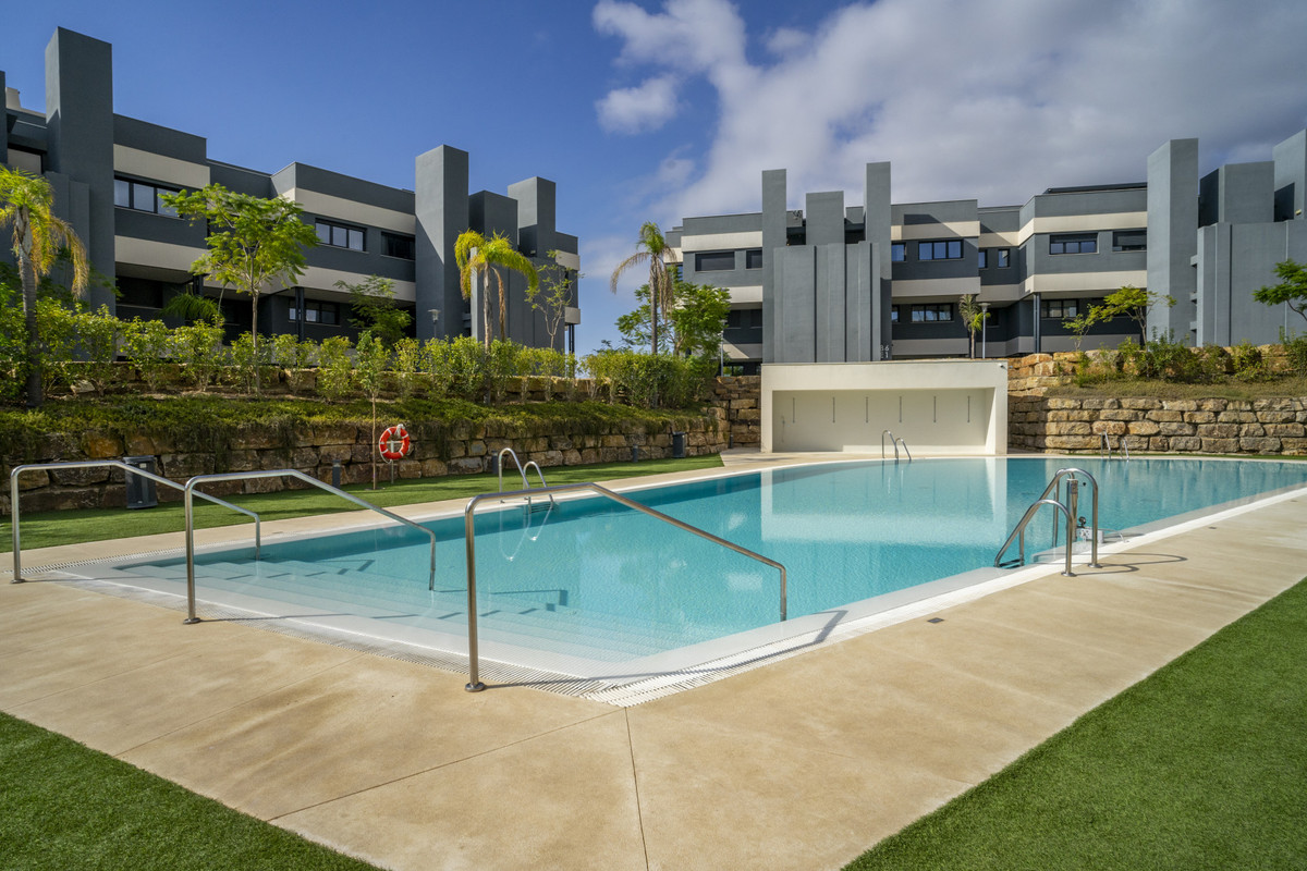 bdc70de6618195d975cb55eaaf45358f - 12