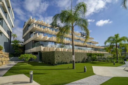 bdc70de6618195d975cb55eaaf45358f - 13