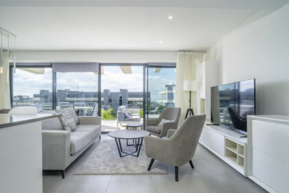 bdc70de6618195d975cb55eaaf45358f - 15