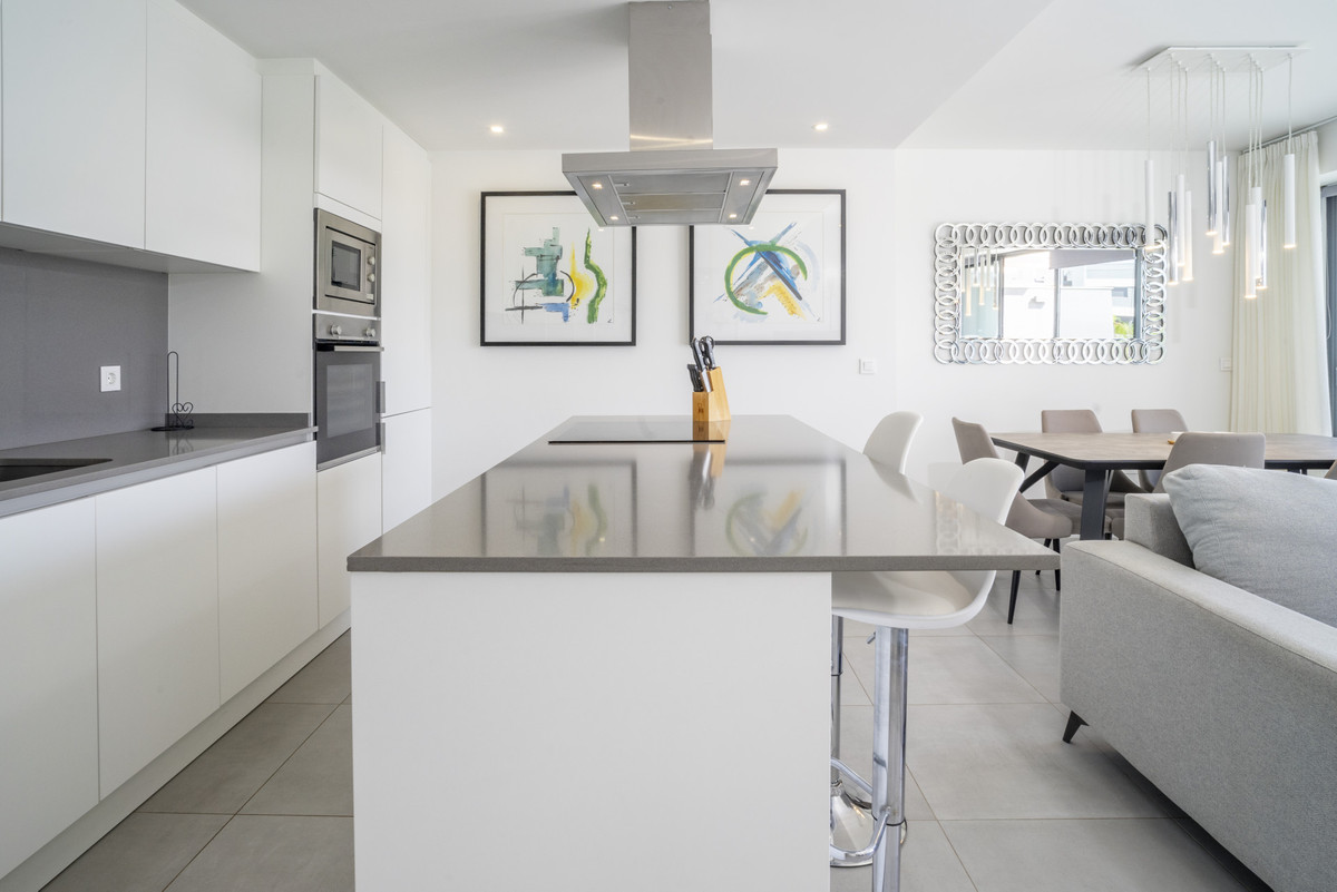 bdc70de6618195d975cb55eaaf45358f - 17