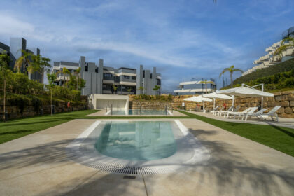 bdc70de6618195d975cb55eaaf45358f - 3