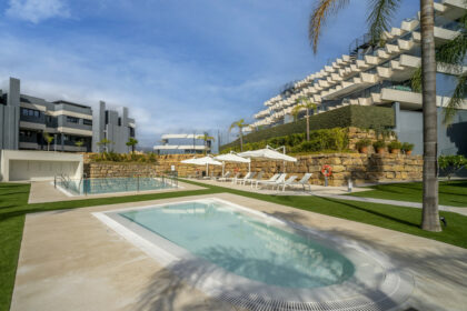 bdc70de6618195d975cb55eaaf45358f - 4