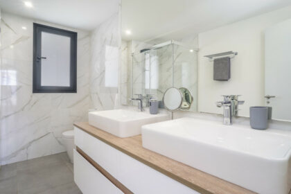 bdc70de6618195d975cb55eaaf45358f - 53