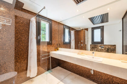 be36d62b15a7a1e39dae32f8cfd6ce57 - 35