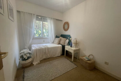 be53bee7f658681a670fddd3e2f80648 - 10