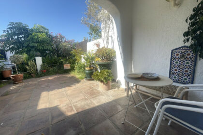 be53bee7f658681a670fddd3e2f80648 - 13