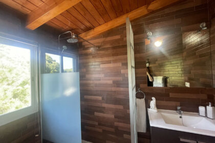 be53bee7f658681a670fddd3e2f80648 - 24