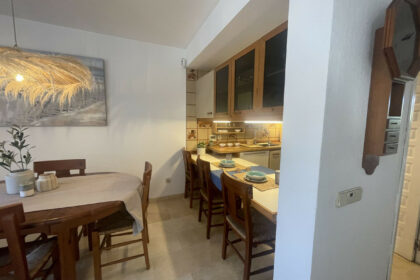 be53bee7f658681a670fddd3e2f80648 - 31