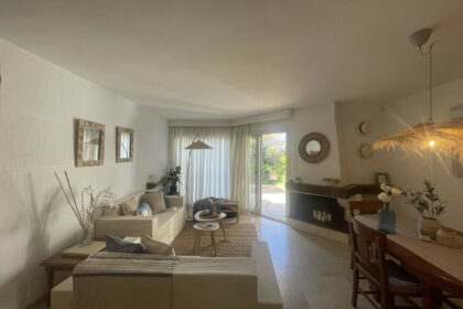 be53bee7f658681a670fddd3e2f80648 - 32