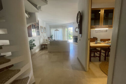 be53bee7f658681a670fddd3e2f80648 - 35