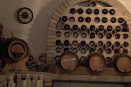 be8a8b10cff3a09708d0038cb23dff01 - 12