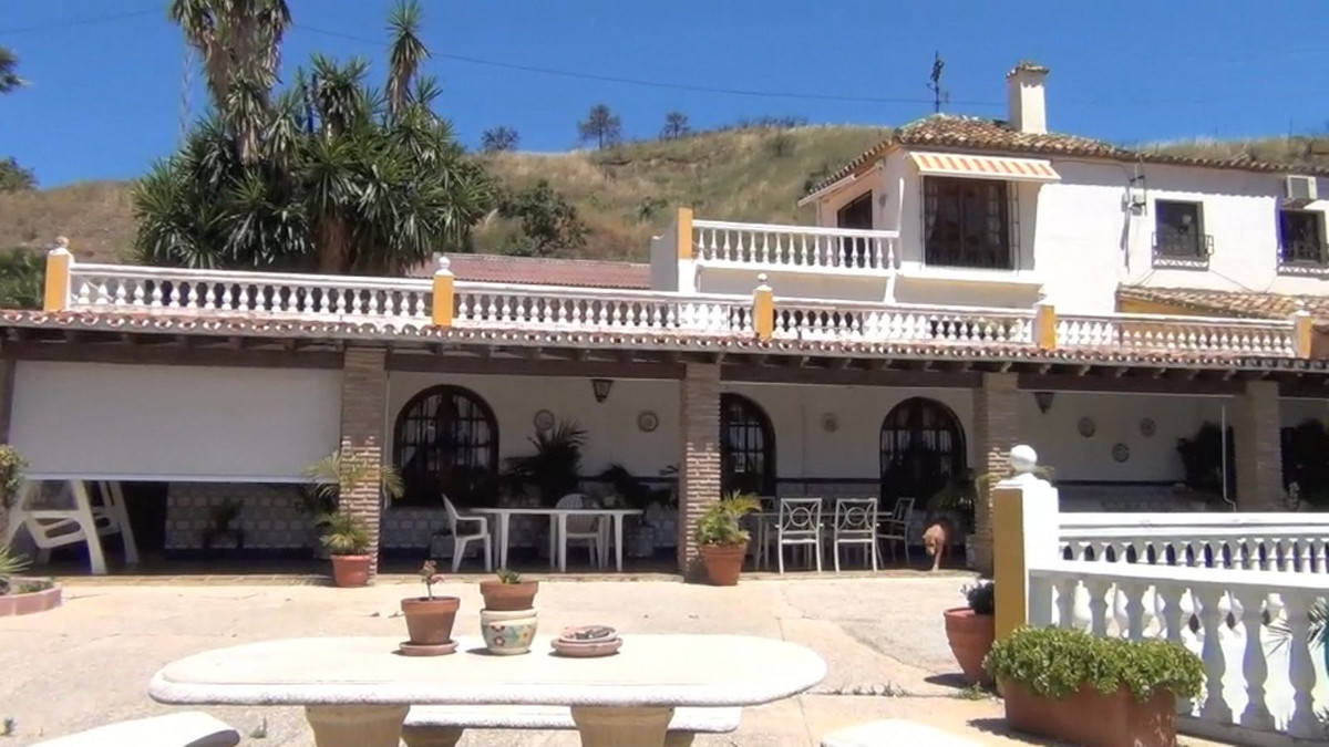 be8a8b10cff3a09708d0038cb23dff01 - 3