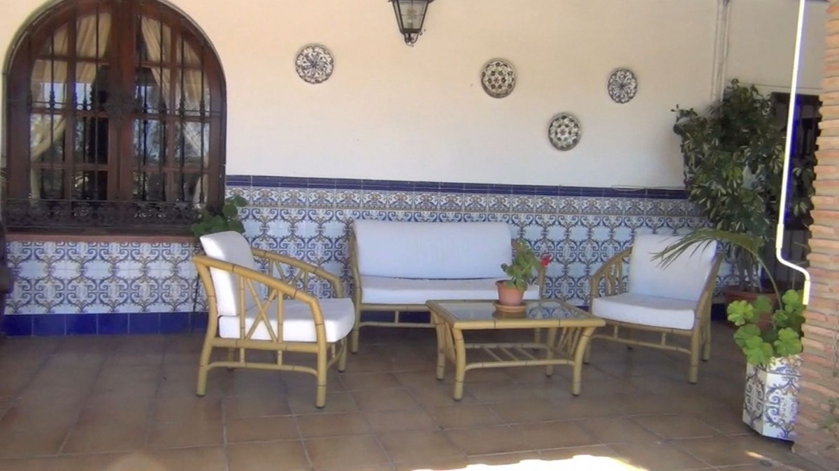 be8a8b10cff3a09708d0038cb23dff01 - 7