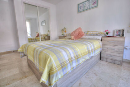 bed8de622fdfea9eac9700ee9900a8ff - 13