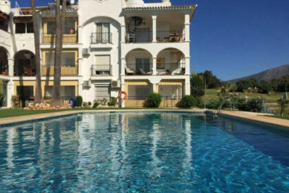 bed8de622fdfea9eac9700ee9900a8ff - 18