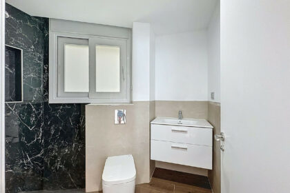 bee79cf5602c44161a0e0158df9e0d14 - 16