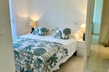 bf0d6e65c44e1dca1d1a01ac28c3e43f - 12