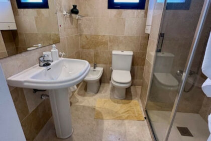 bf0d6e65c44e1dca1d1a01ac28c3e43f - 27