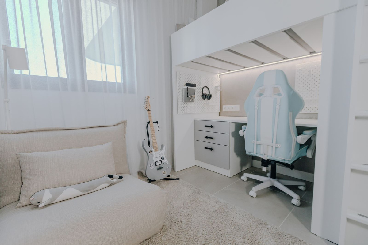 bf34a91c074d8d2db2674d2fe355a907 - 11