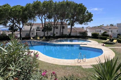 bfa55bfb3143b88dbcb45a454eedb0fd - 14