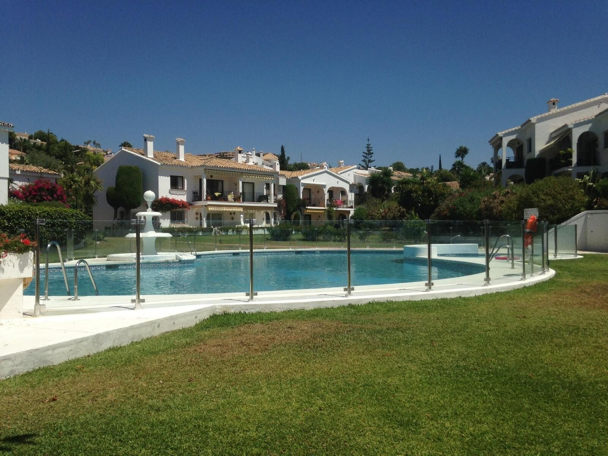 bfb8782a3d5abec45a3d166b31242c37 - 20