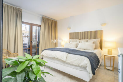 bff70bbb09fd460db9203e3e05b82efd - 10