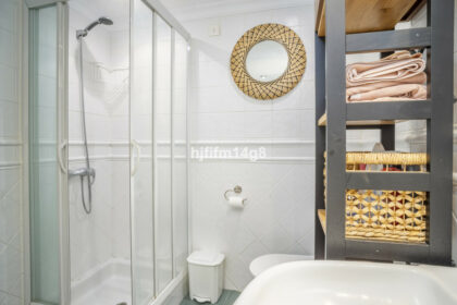 bff70bbb09fd460db9203e3e05b82efd - 17