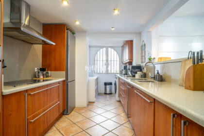 bff70bbb09fd460db9203e3e05b82efd - 8