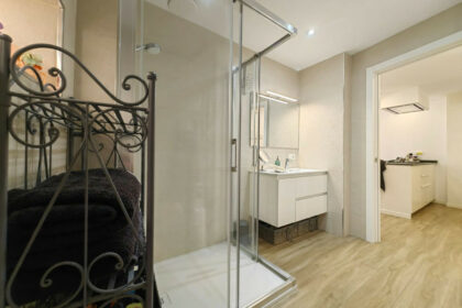 c06b2b87d7d95287140b81993f1af47d - 28