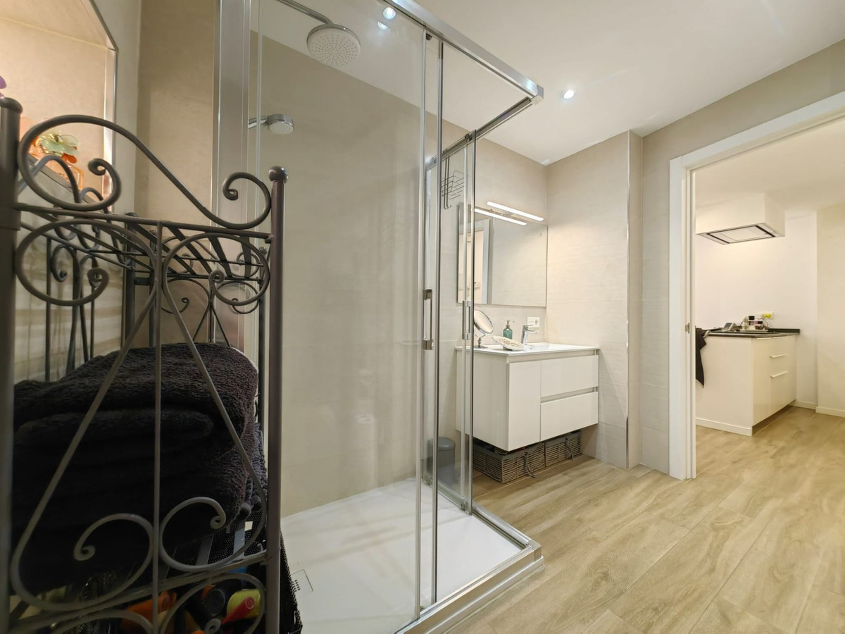 c06b2b87d7d95287140b81993f1af47d - 28