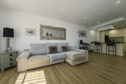 c06b2b87d7d95287140b81993f1af47d - 3