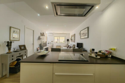 c06b2b87d7d95287140b81993f1af47d - 8