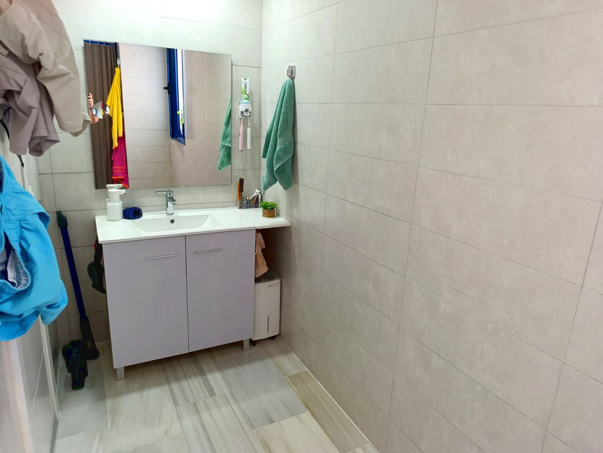 c07c2b40ca69d0fc205dc5fcdc19c39e - 11