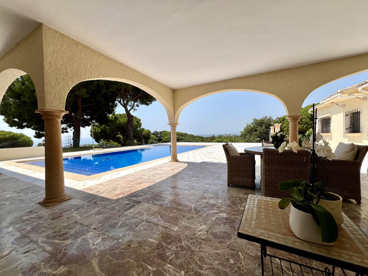 c1d5cb665195d6b2a549b7bdb23d3edc - 38