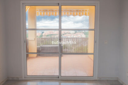 c1fc5b95be2963098b74d0a982169d71 - 24