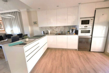 c201b9c50e3a0f7dd668d47ad2e6c206 - 10