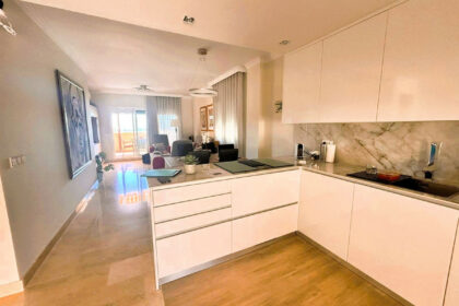 c201b9c50e3a0f7dd668d47ad2e6c206 - 12