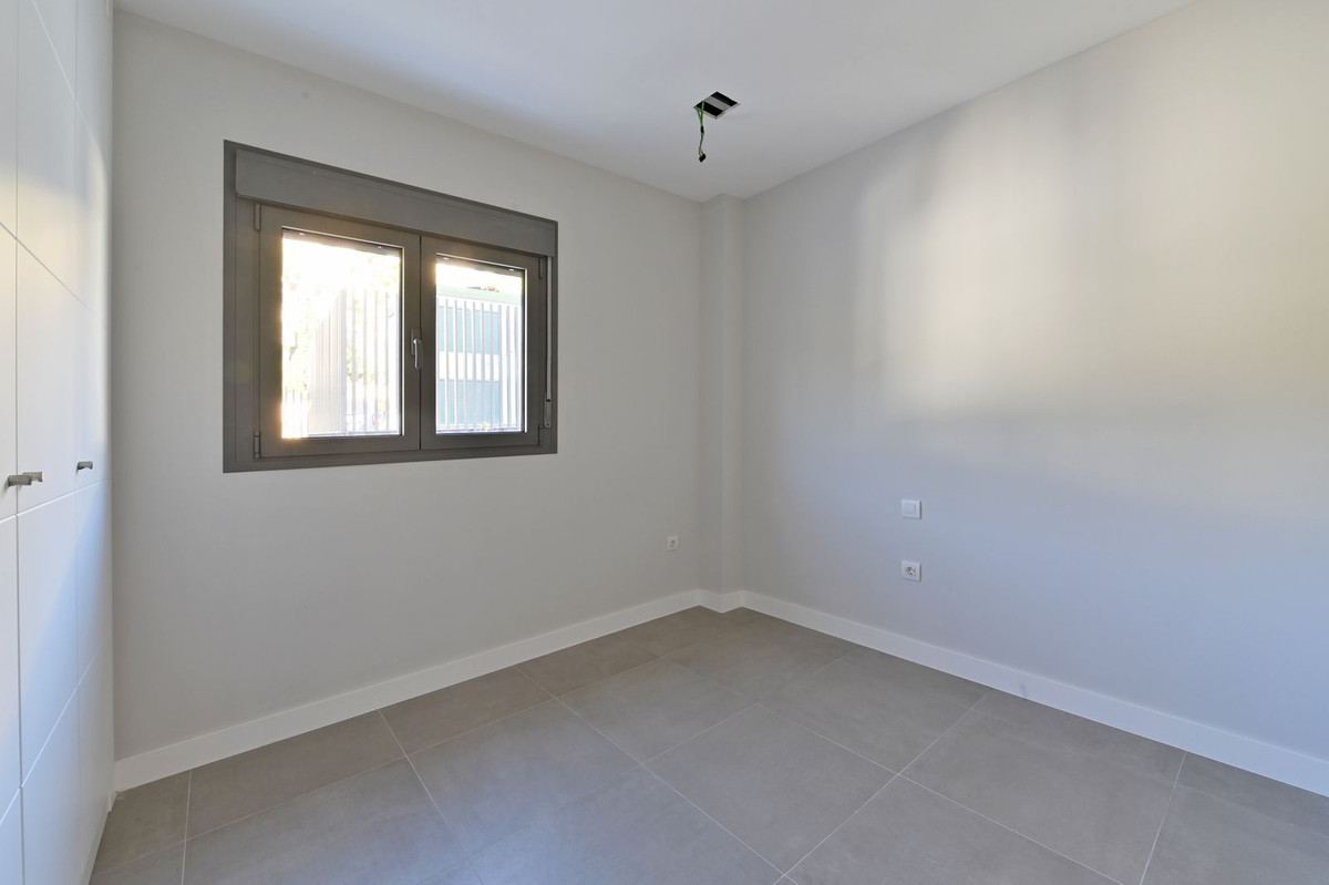 c2c64d3ab155a9b91f0143859b2099ca - 18