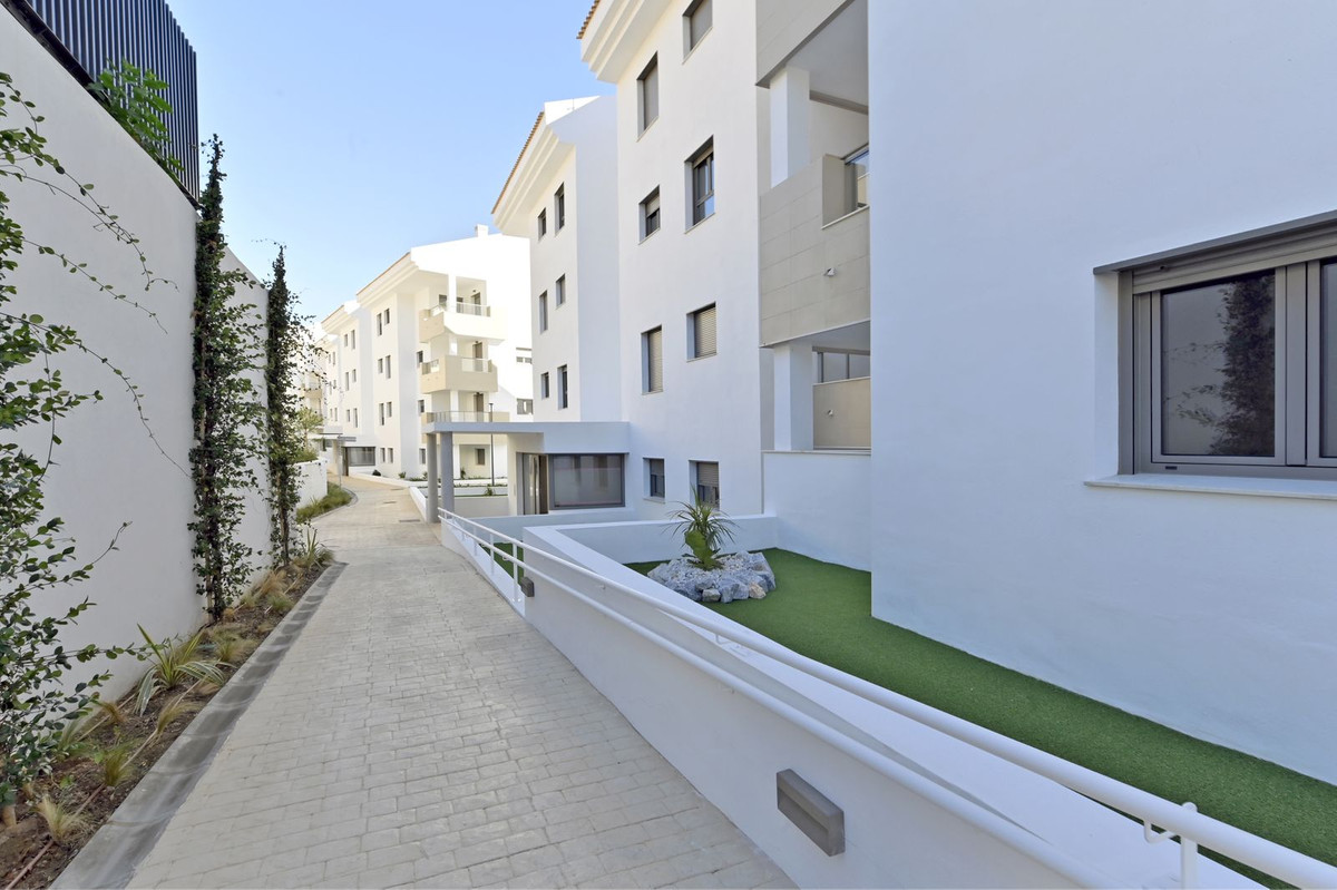 c2c64d3ab155a9b91f0143859b2099ca - 20