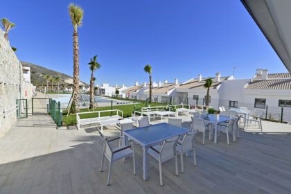 c2c64d3ab155a9b91f0143859b2099ca - 25