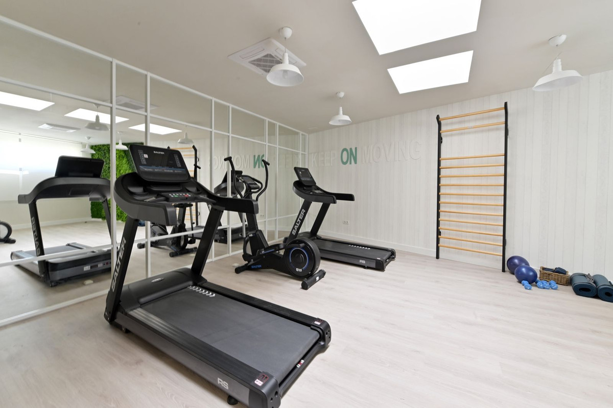 c2c64d3ab155a9b91f0143859b2099ca - 30