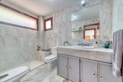 c2e016a09d130202d76ec5c74d3e3dc9 - 10