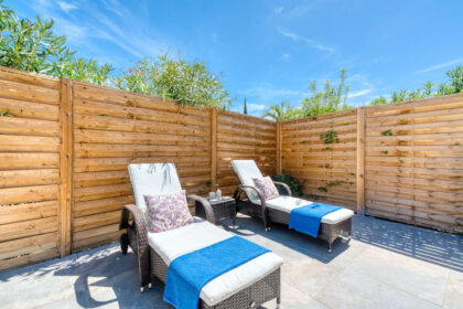 c2e016a09d130202d76ec5c74d3e3dc9 - 22