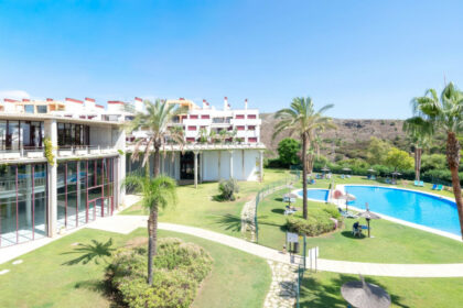 c2e016a09d130202d76ec5c74d3e3dc9 - 35