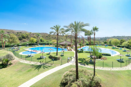 c2e016a09d130202d76ec5c74d3e3dc9 - 36