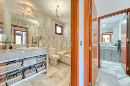 c2e016a09d130202d76ec5c74d3e3dc9 - 9